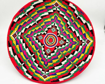 Colorful Moroccan Berber wall basket / ethnic basket / decorative Berber tray