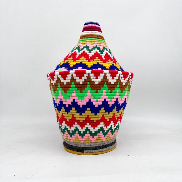 Caja bereber XXL con tapa / cesta étnica / cesta marroquí colorida