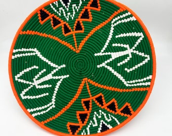 Decorative colorful Moroccan Berber basket / ethnic basket / handmade woven Moroccan tray