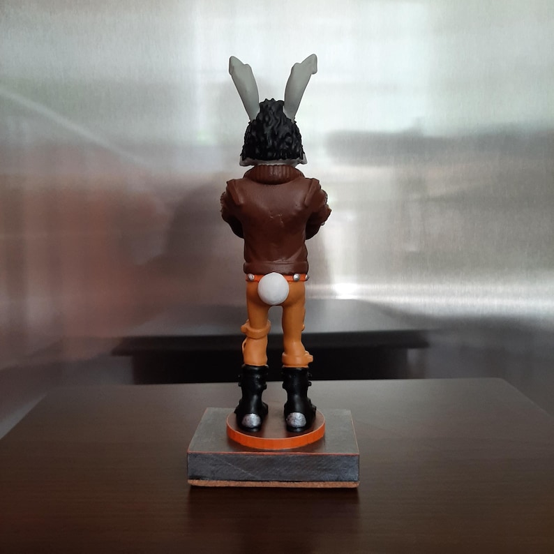 Jackson The Rabbit By SATASTEKIN - Michael Jackson Spike the Rabbit 3D Resin Figure ...