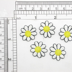 Daisy Toon Embroidered Iron On applique 5 pack