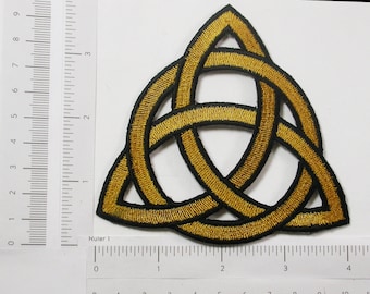 Triquetra Patch Fer Brodé Sur Applique Pagan Wiccan 4 » de diamètre x 3 15/16 » de haut OLD GOLD