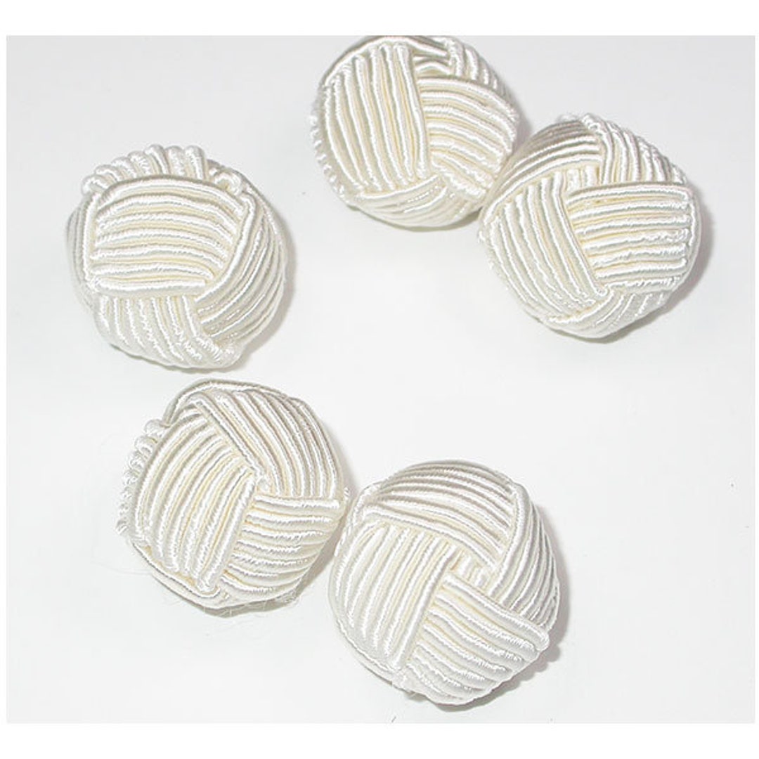 Button Ball 3/4