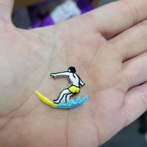 Surfer Applikation Aufbügeln - misst 32 mm x 25 mm SURFING, BUCHE