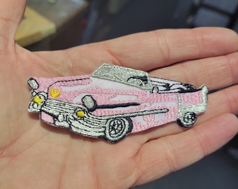 Toppa Cadillac rosa, applicazione ricamata termoadesiva