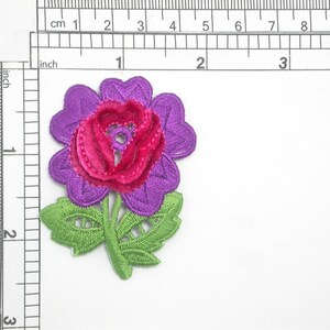 Roze Paarse Bloem Chenille Iron On Patch Applique 2&quot; x 2 1/2&quot;