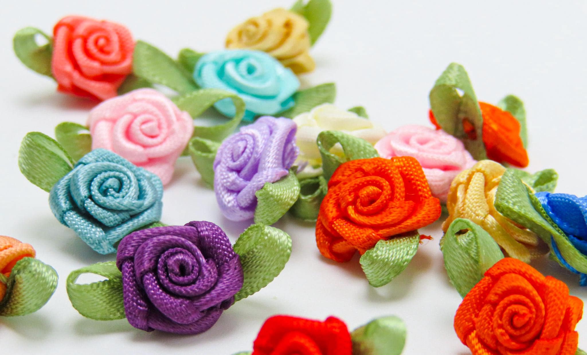 Mini Ribbon Roses With Leaf 3/8