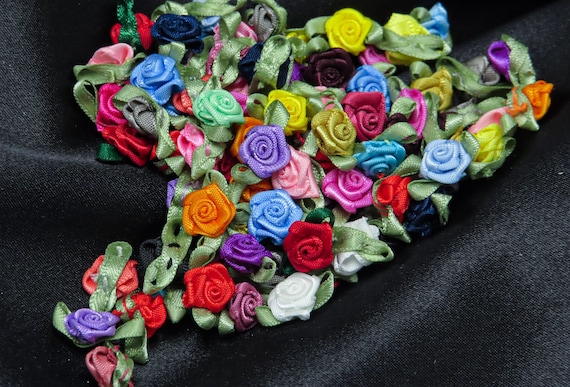 Mini Ribbon Roses With Leaf 3/8