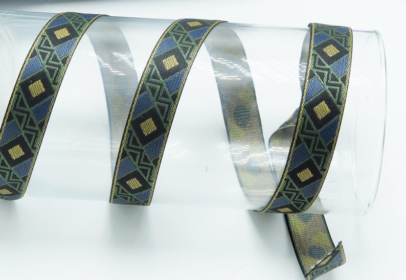 Offset Ribbons Jacquard Ribbon 3/4
