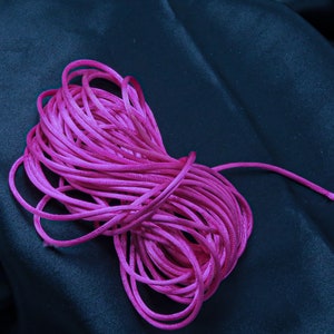 10 Meter - 2mm Satin Rattail Cord Rattail Rattail Rattail Tail Schmuck machen Makramee Zopf Garten Rose