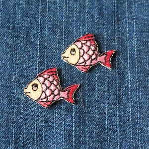2 x Mini Red Fin Grouper Fish Iron On Patch  1&quot; across x 3/4&quot; high