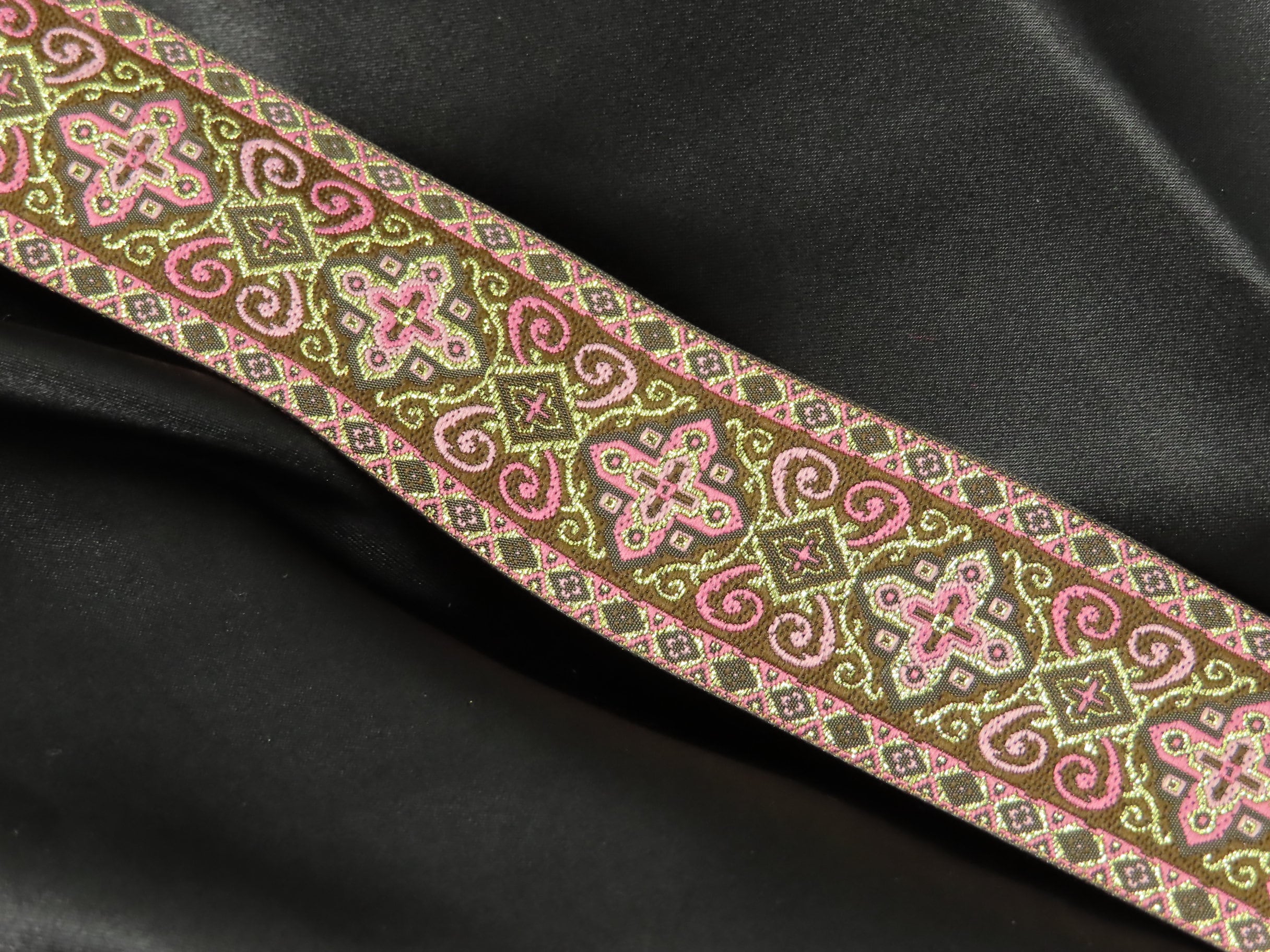 Renaissance Jacquard Ribbon 1 1/2