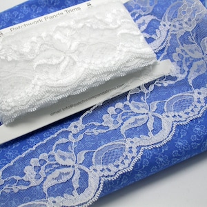 2 1/2" Lace Scalloped Raschel (63,5 mm) Branco - Comprimentos restantes - extremidades enroladas