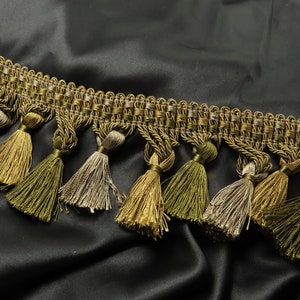 Quasten Fransen mit fancy geflochtener Kopfspange 102mm High End 5 3/4 Meter Olive Salbei & Altgold
