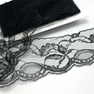 2 1/2" Lace Scalloped Raschel (63,5 mm) Preto - Comprimentos restantes - extremidades enroladas