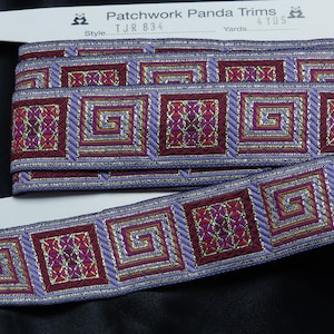 Jacquard-Band 3,8 cm, Flieder, Weinrot, Metallic-Quadrate, 4 Meter
