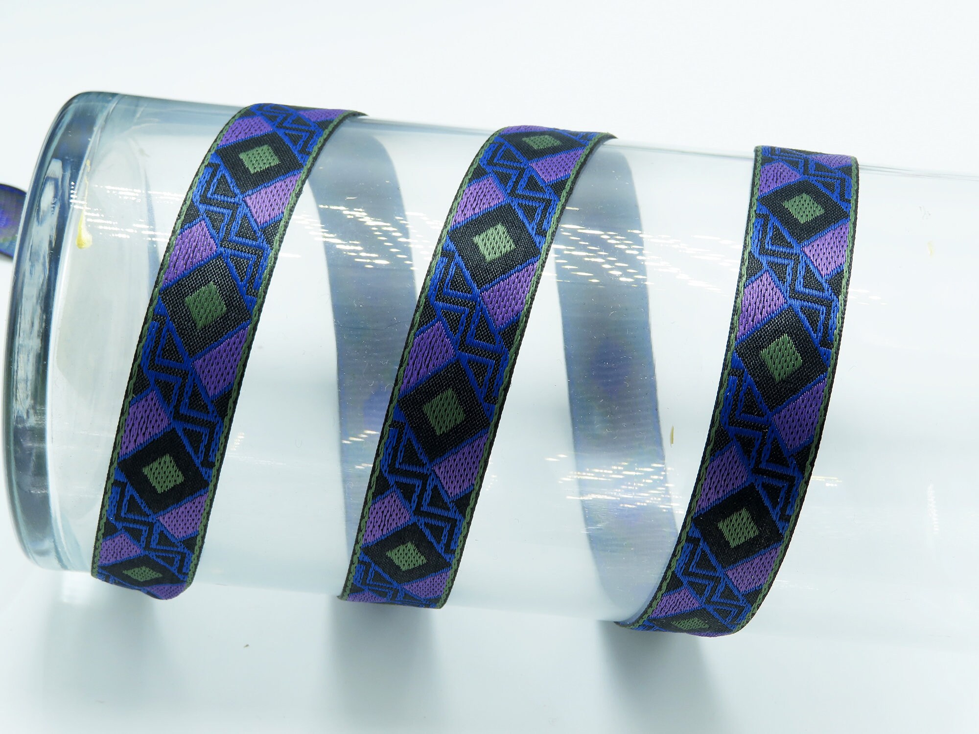 Offset Ribbons Jacquard Ribbon 3/4