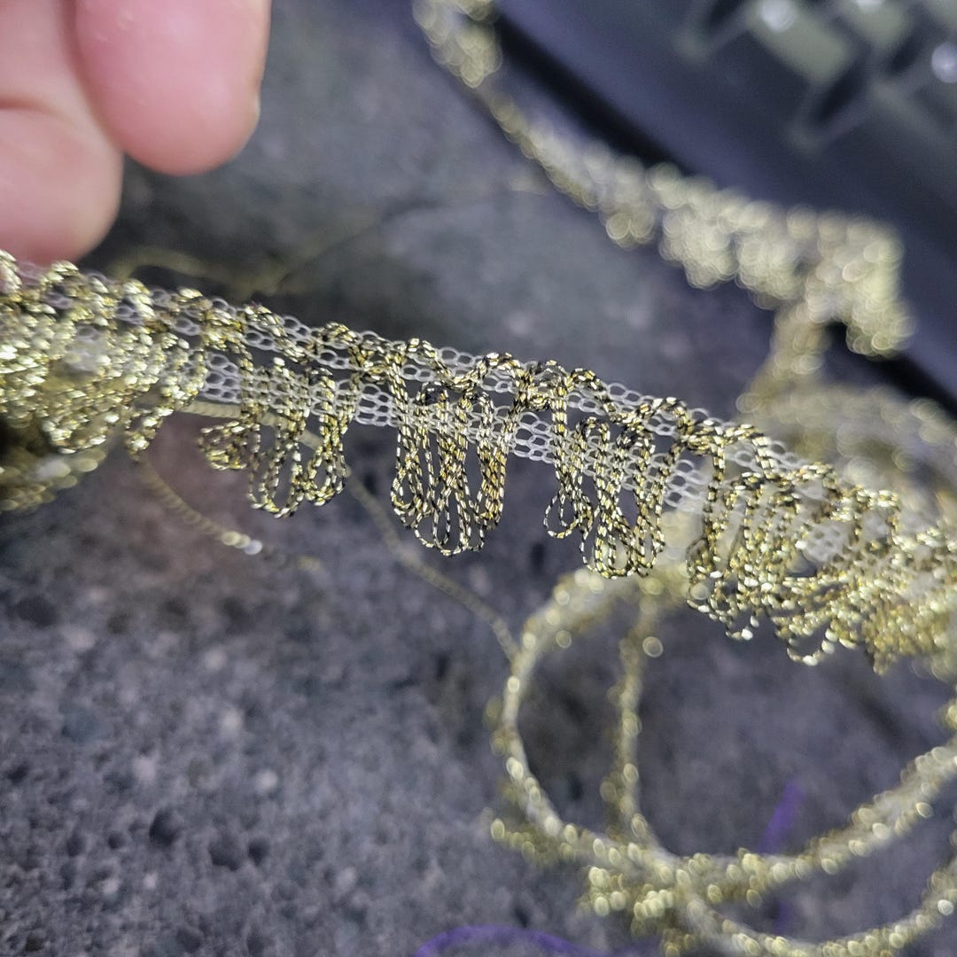 Antique Gold Metallic Gimp Trim, 5/8