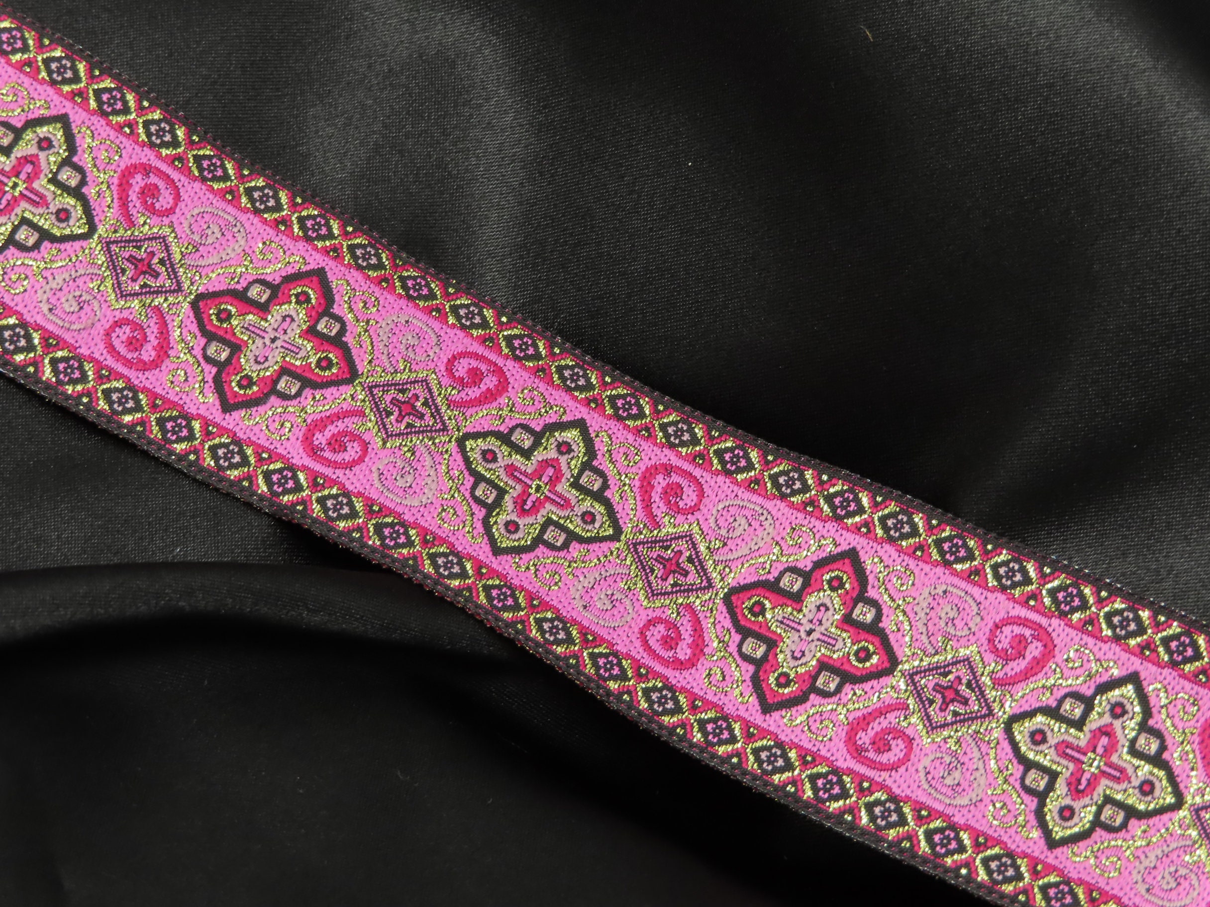 Renaissance Jacquard Ribbon 1 1/2