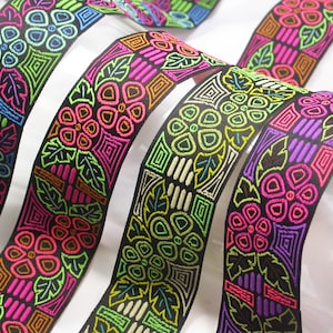 Fita Jacquard 1 5/16" (33MM) Hibisco escolha de 4 cores poliéster 3 jardas