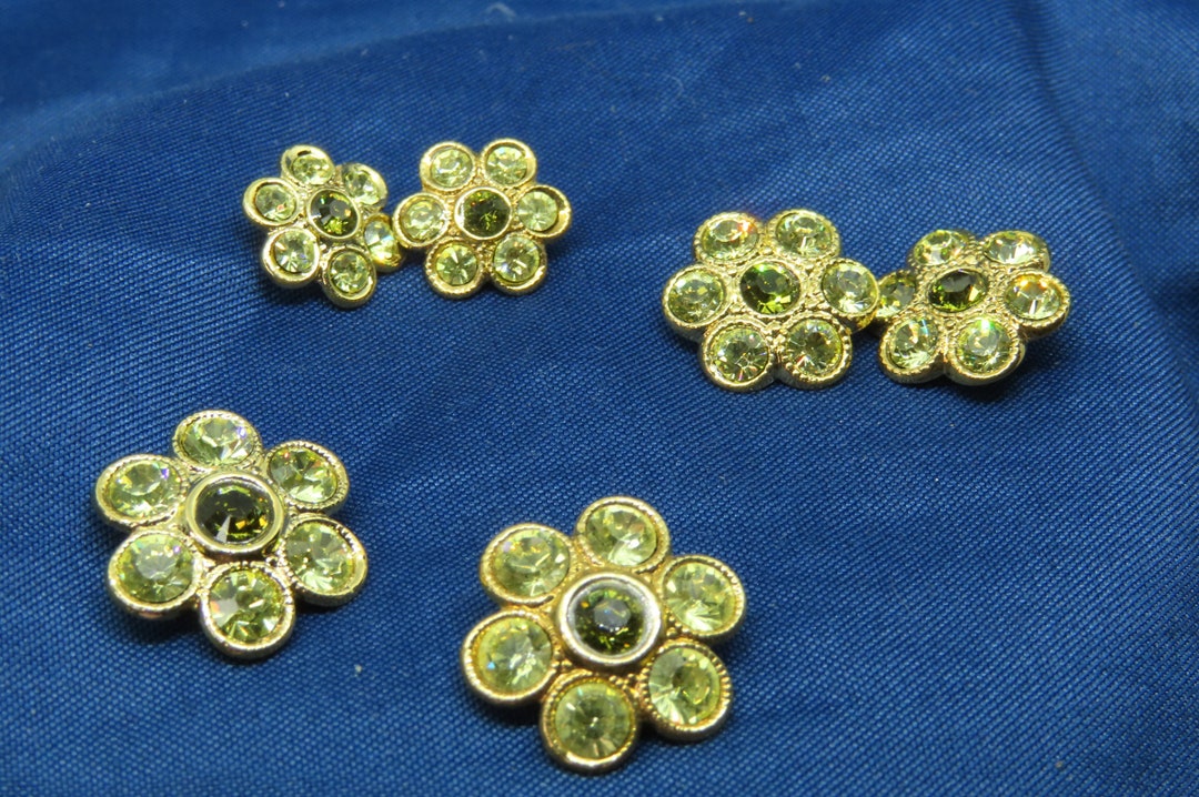 Swarovski Crystal Button Flower Metal Buttons Peridot Green Shank 17mm