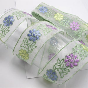 Brodé pure 1 7/8 "(48mm) floral pastel 6 Yard boulon Wrights produit