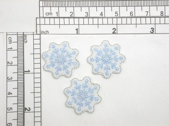 1" 25mm Snowflakes Iron On Appliques x 3 1" 25mm Snowflakes Iron On Appliques x 3