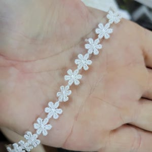 Wrights Venedig Spitze Daisy 6 mm Weiß 6 mm Gänseblümchen Mini Zierband