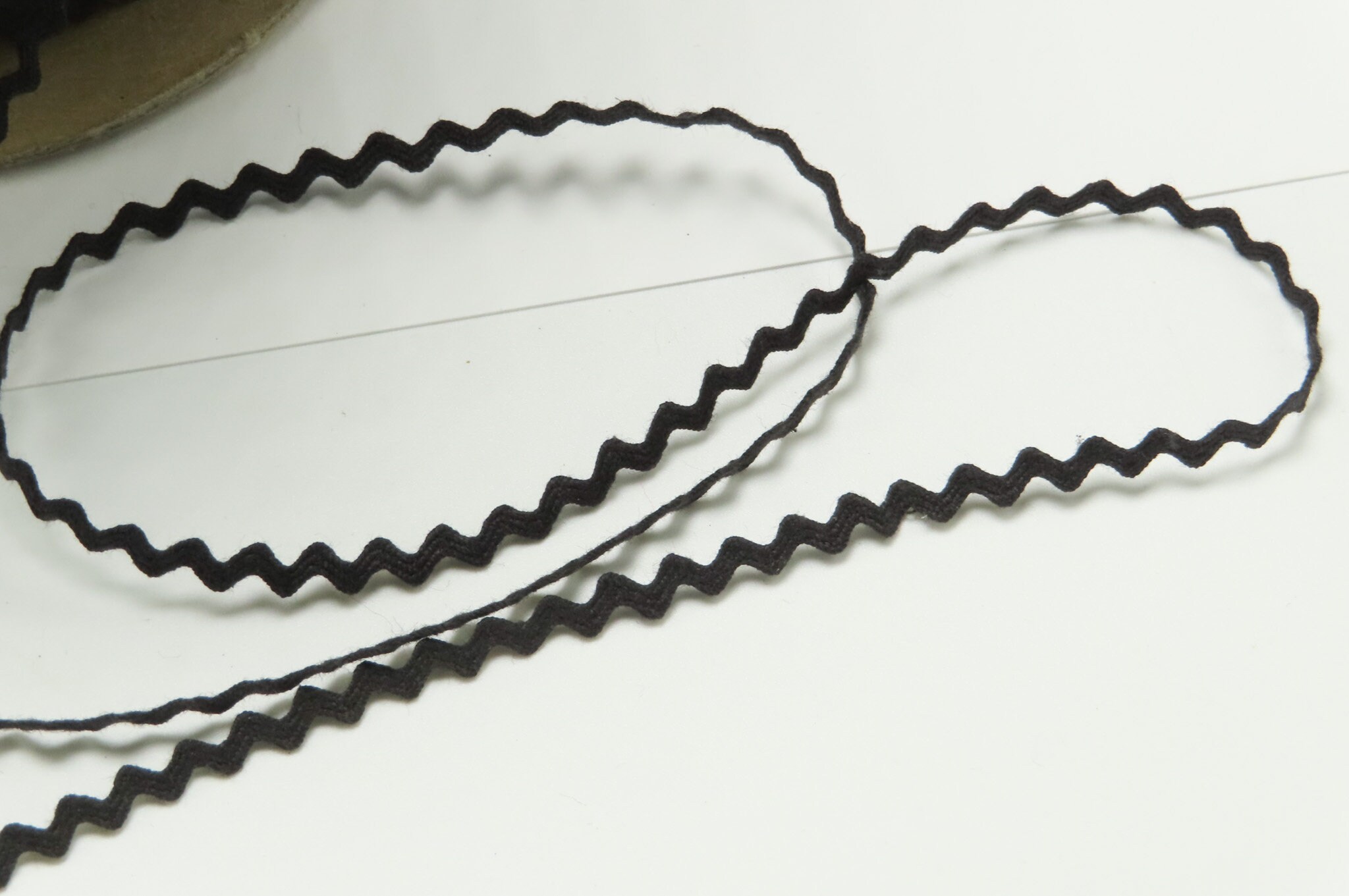 Mini Rick Rack Black 3/16