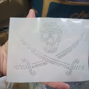 Stud Applique - Skull & Cross Swords Silver