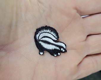 Skunk Embroidered Iron On Patch