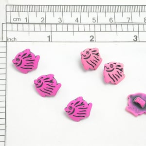 3 x Tropical Fish Buttons Pink 15mm Shank