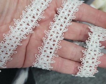 Braid 7/8" 22mm White Fancy Looped Pretty 2 Yards