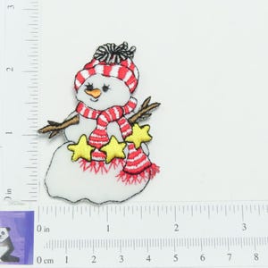 Schneemann Dame Aufnäher - Gestreifte Mütze & Schal - Aufnäher aufbügeln