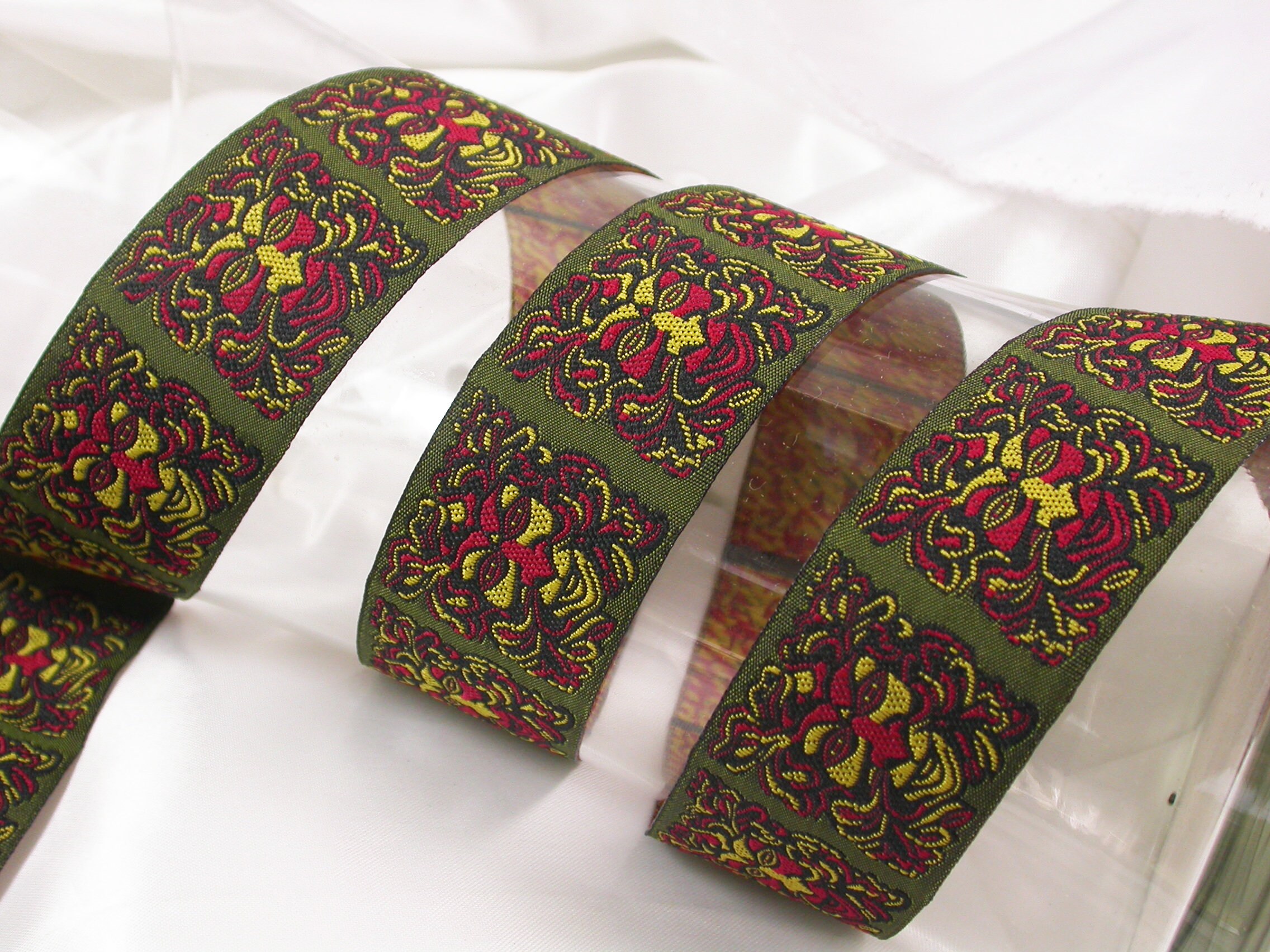 Green Man Jacquard Ribbon: 1 3/8
