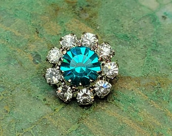 Czeski kryształowy guzik na obrączce, niebieska cyrkonia i przezroczyste kamienie (11,4 mm)