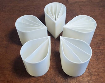 5 Pack of 6oz Acrylic Pour Cups: 2, 3, 4, 5 & 6 Compartments Split Cup