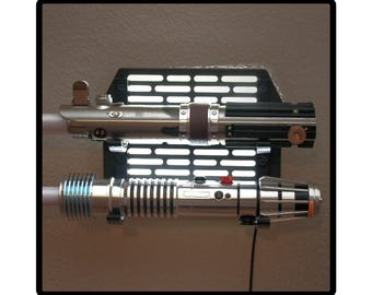 Soporte de pared para sable láser doble LED – Compatible con Galaxy's Edge y Savi’s Workshop