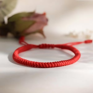 SACRED PROTECTION | Red Buddhist Bracelet | Sliding Knot Nylon Cord | Handmade Good Luck Bracelet