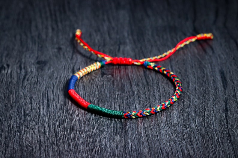 PASSION Bracelet tibétain bouddhiste fait main pour homme et femme, bracelet en fil tressé, bracelet noeuds porte-bonheur, bracelet yoga et méditation. image 9