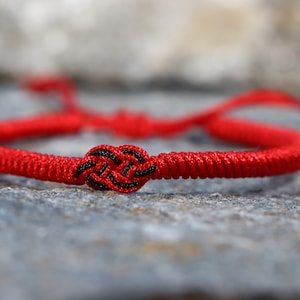 Pulsera roja de protección Pulsera trenzada tibetana budista hecha a mano para hombres y mujeres, pulsera de cuerda trenzada, pulsera de nudos de la suerte imagen 3