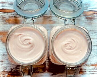 CREMA DE ROSAS BATIDA/•Mantequilla de rosas natural•Cuidado de la piel•Mantequilla corporal para mamá •Mantequilla Besties•Artículo de regalo de cuidado personal•Crema de rosas de magnesio•Hecho a mano• Karité