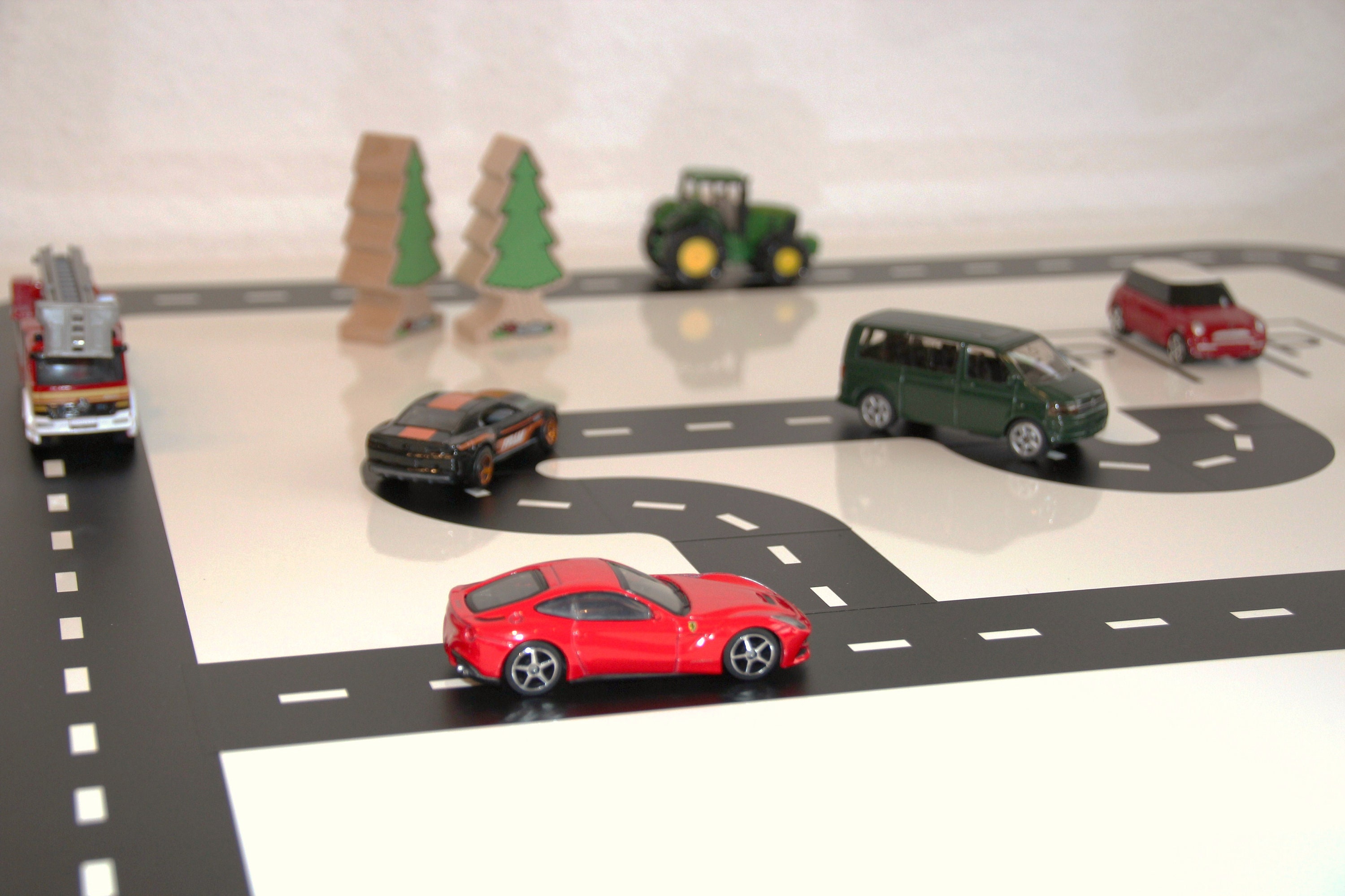 autostrasse spielzeug Spielzeug Strasse zum Aufkleben aus Klebefolie Möbelfolie - Etsy.de