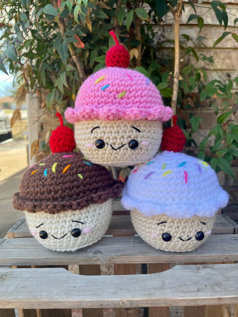 Crochet Cupcakes Amigurumi/crochet Play Food Cupcakes Etsy