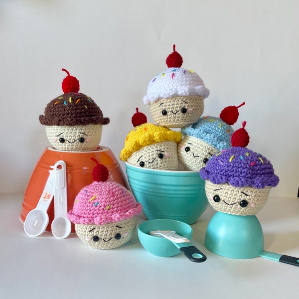 Crochet cupcakes Amigurumi/crochet play food cupcakes