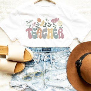 Flower Teacher Shirt, Teacher Raglan, Retro Teacher Shirt, Floral Teacher Shirt, Retro Flower Teacher Shirt, Floral Teacher T Shirt