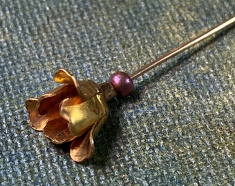 6 Vintage Brass Flower Rivet  Finding/Component, Beautiful Golden Tone  10mmx 10mm