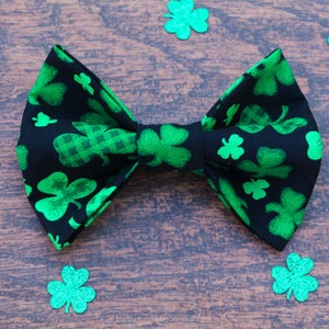 Black and Green Shamrock Dog Bow Tie- St. Patrick's Day Dog Bow Tie- Clover Dog Bow Tie- Spring Dog Bow Tie- Ireland Dog Bow Tie- Collar Bow