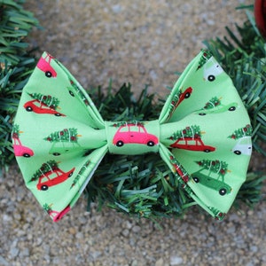 Christmas Car Dog Bow Tie: Holiday Pet Collar Accessory