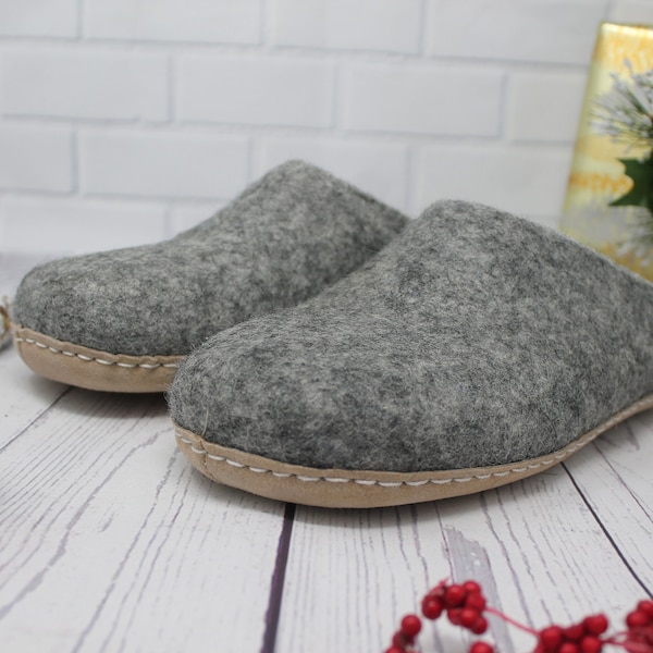 Women’s Felted Wool Slippers